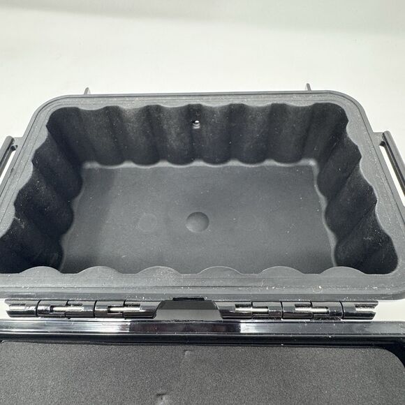 Pelican 1050 Micro Case Black Go Pro Camera Phone Travel Protection 7”x4”x3” - Picture 10 of 11